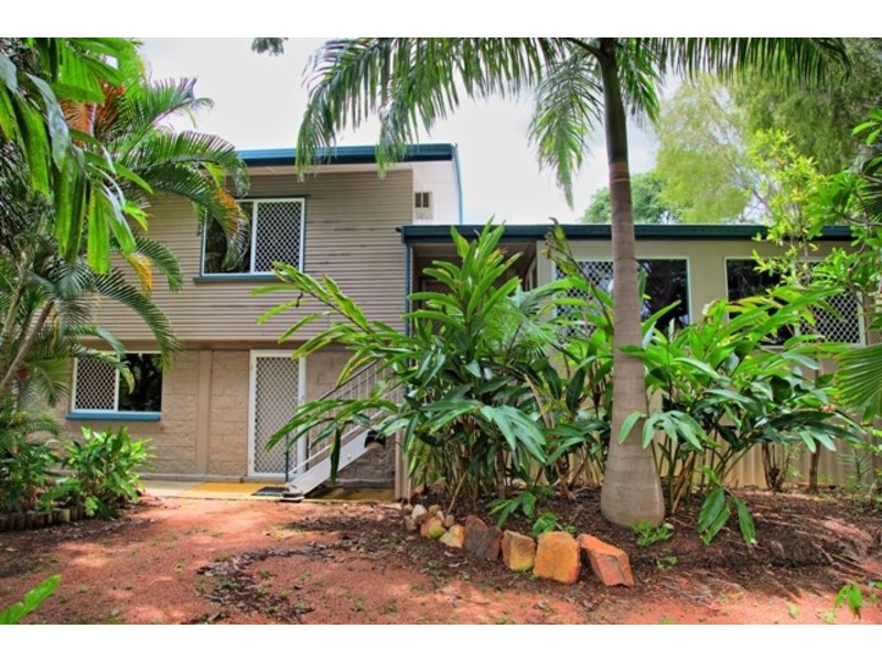 124 Albert Street, Cranbrook QLD 4814