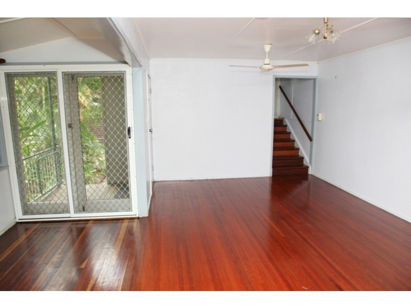 124 Albert Street, Cranbrook QLD 4814