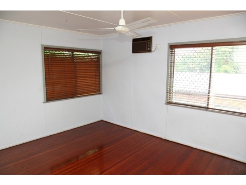 124 Albert Street, Cranbrook QLD 4814