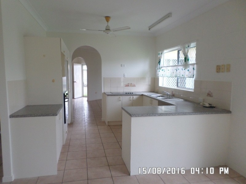 7 Bellbine Street, Kirwan QLD 4817