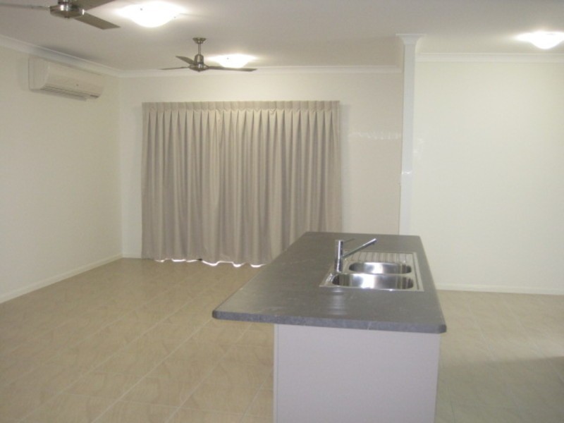 5 Nikao Street (NORTHSHORE), Burdell QLD 4818