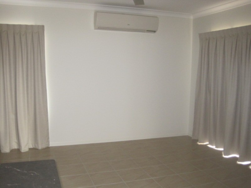 5 Nikao Street (NORTHSHORE), Burdell QLD 4818