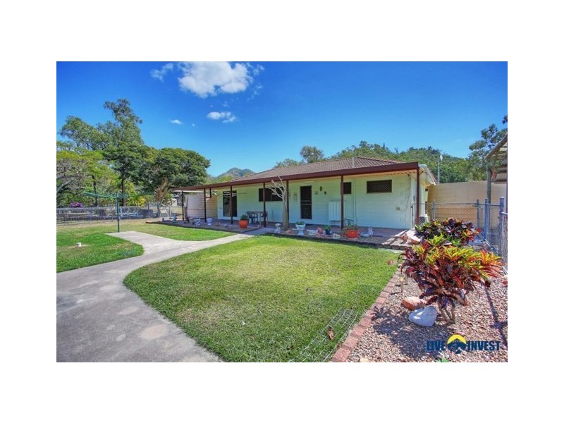 8 Brady Road, Oak Valley QLD 4811