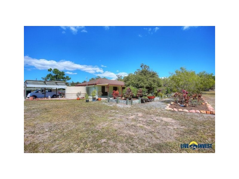 8 Brady Road, Oak Valley QLD 4811