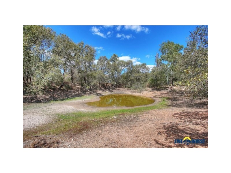 8 Brady Road, Oak Valley QLD 4811