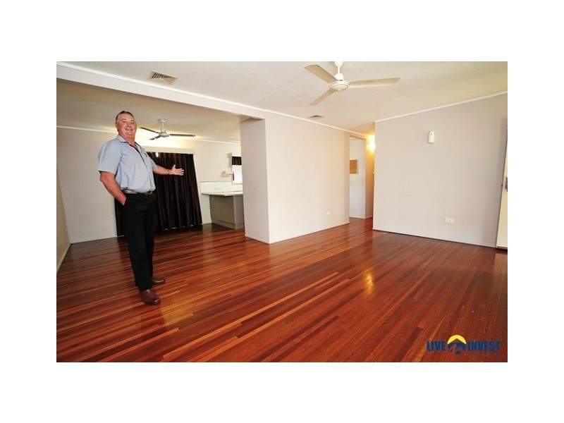 12 Sabadell Street, Kirwan QLD 4817