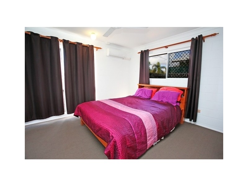 10 Amber Avenue, Rasmussen QLD 4815