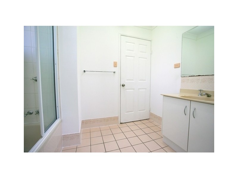 10 Amber Avenue, Rasmussen QLD 4815