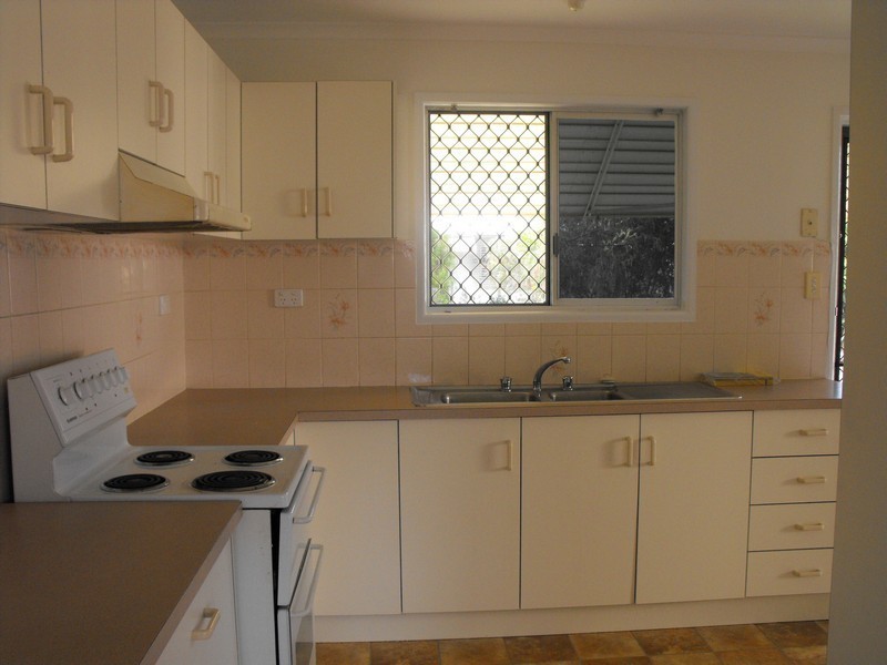 5 Bligh Street, Kirwan QLD 4817