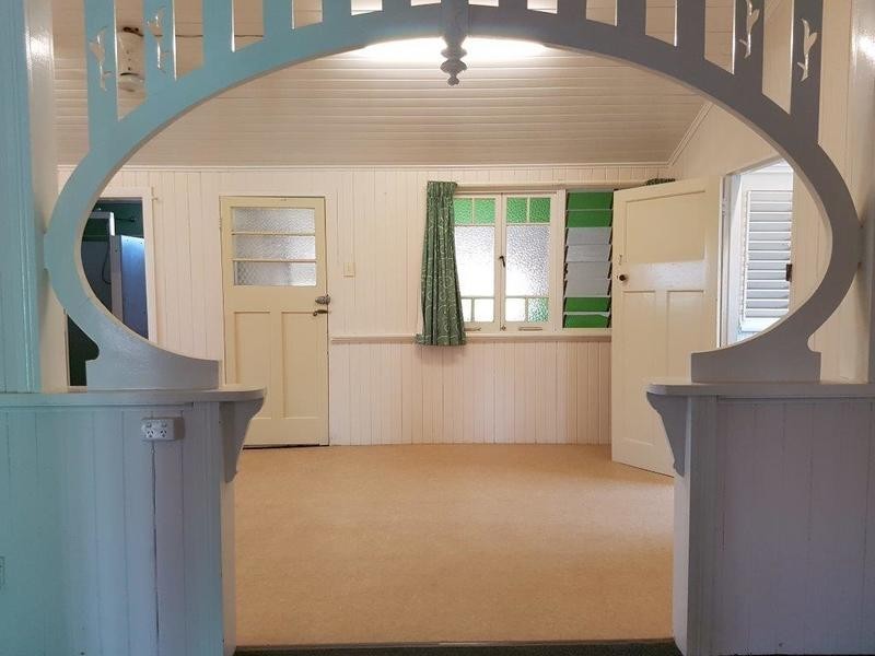 54 Park Street, Pimlico QLD 4812