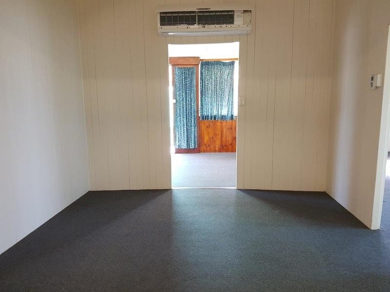 54 Park Street, Pimlico QLD 4812