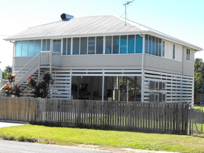 63  Tenth Avenue, Railway Estate QLD 4810