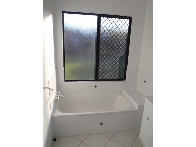 8 Vanessa Court, Alice River QLD 4817