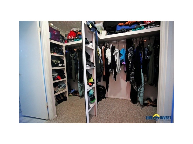 15 Feeney Avenue, Rasmussen QLD 4815