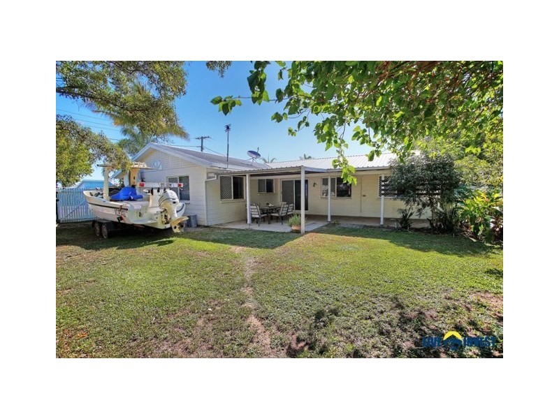 15 Feeney Avenue, Rasmussen QLD 4815