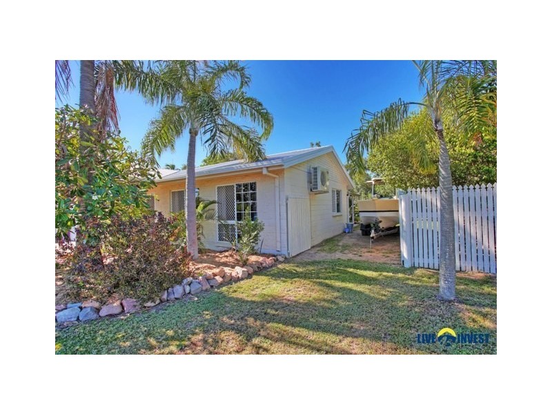 15 Feeney Avenue, Rasmussen QLD 4815