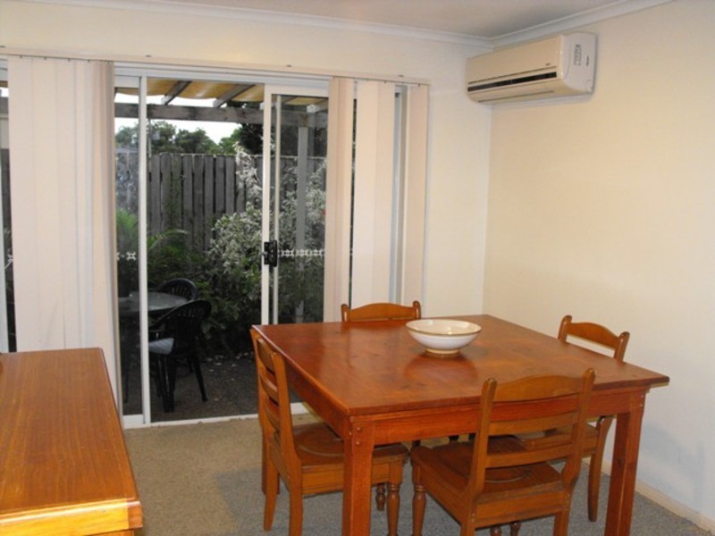 10/6 Benson, Rosslea QLD 4812