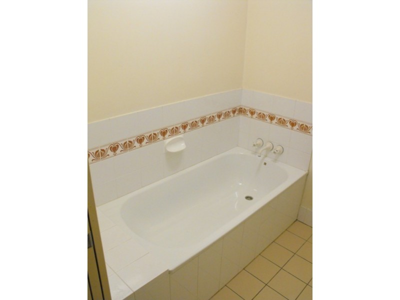 10/6 Benson, Rosslea QLD 4812