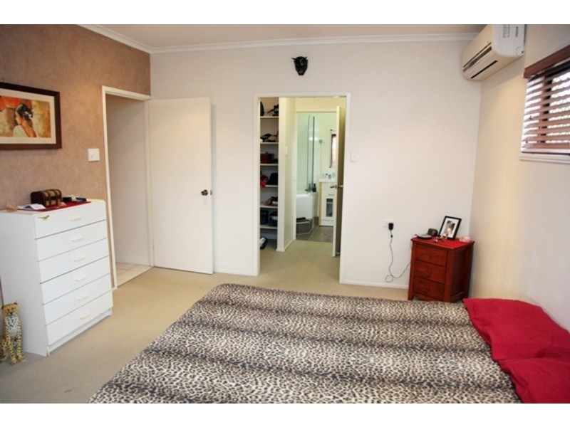 20 Corveth Street, Kirwan QLD 4817