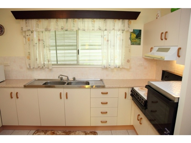 65 Wackett Street, Pallarenda QLD 4810