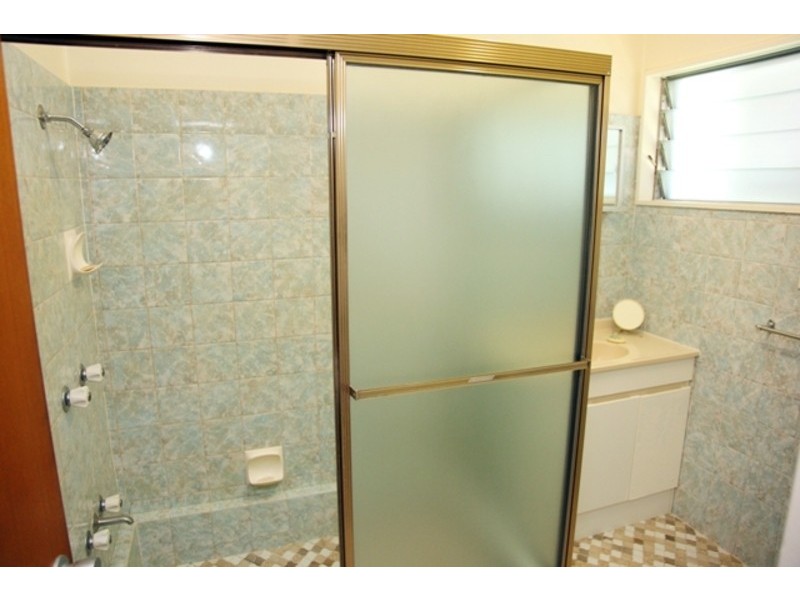 65 Wackett Street, Pallarenda QLD 4810