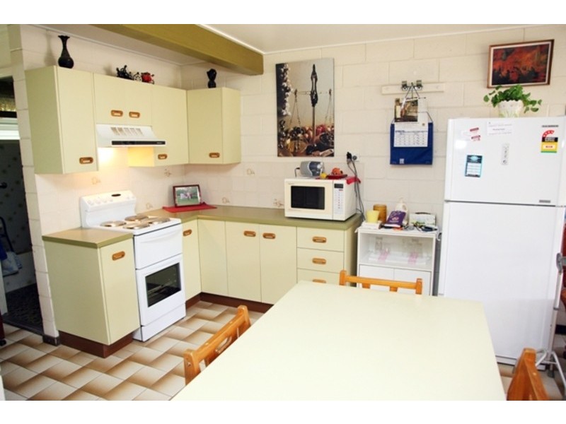 65 Wackett Street, Pallarenda QLD 4810