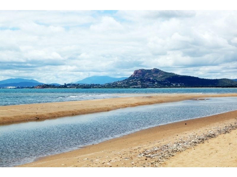 65 Wackett Street, Pallarenda QLD 4810