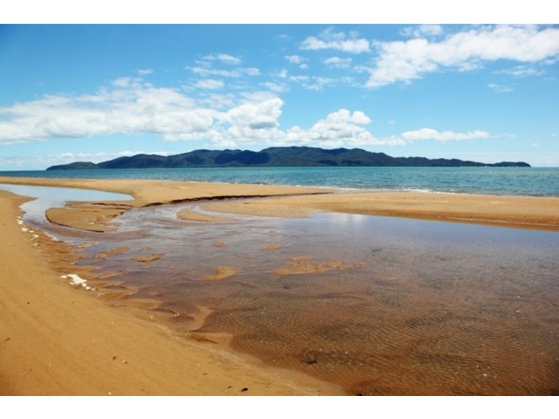 65 Wackett Street, Pallarenda QLD 4810