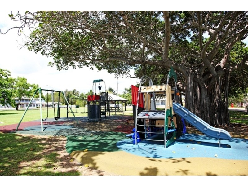 65 Wackett Street, Pallarenda QLD 4810