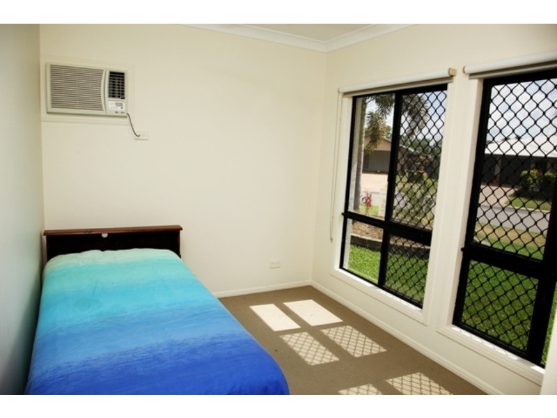 9 Bluewren Drive, Kelso QLD 4815