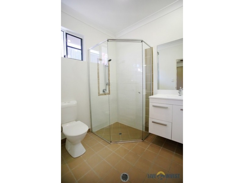 17 Hillock Crescent, Bushland Beach QLD 4818