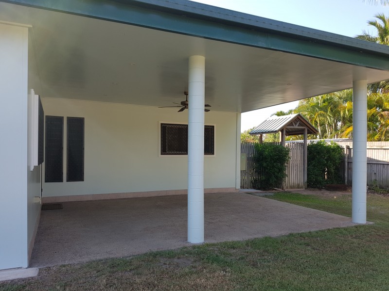 27 Manuka Court, Bushland Beach QLD 4818