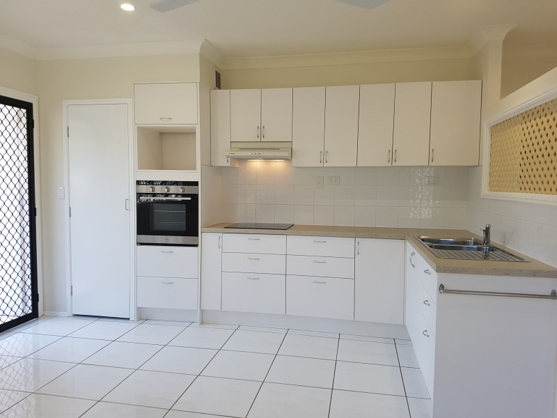 27 Manuka Court, Bushland Beach QLD 4818