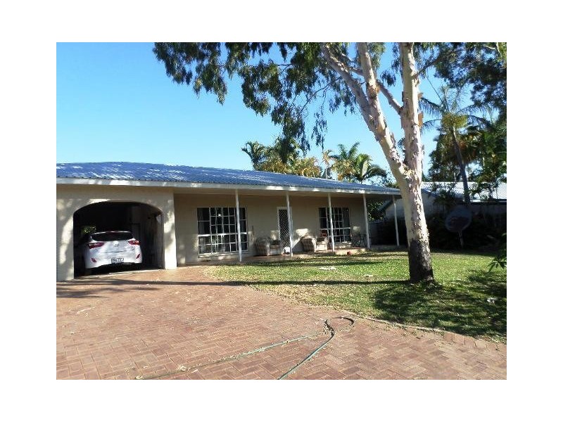 2 Weir Court, Bushland Beach QLD 4818