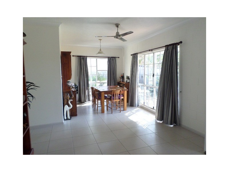 2 Weir Court, Bushland Beach QLD 4818