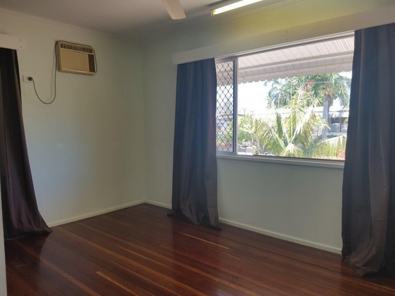 9 Kelso Street, Aitkenvale QLD 4814