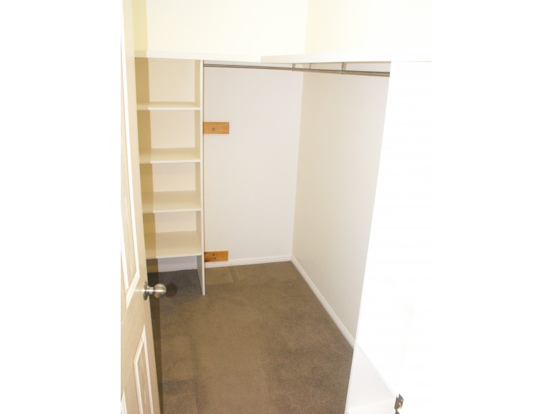 15 Thornbill Close, Kelso QLD 4815