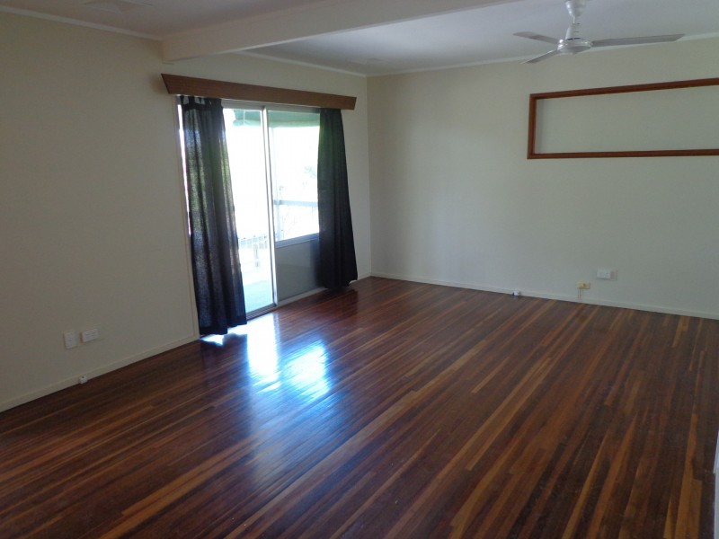 30 Merryl Street, Rasmussen QLD 4815