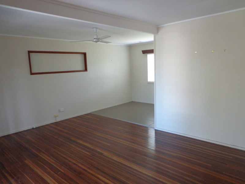 30 Merryl Street, Rasmussen QLD 4815