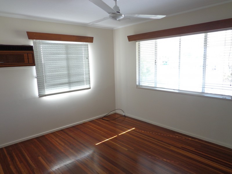 30 Merryl Street, Rasmussen QLD 4815