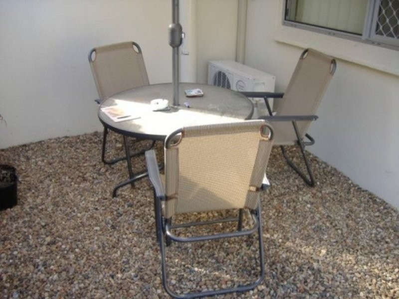 4/54 Percy Street, West End QLD 4810