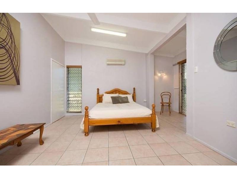 8 St James Drive, Belgian Gardens QLD 4810