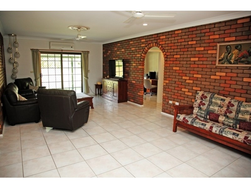 136 Toolakea Beach Road, Bluewater QLD 4818