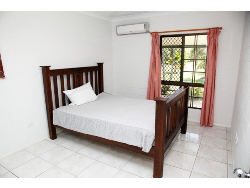 136 Toolakea Beach Road, Bluewater QLD 4818