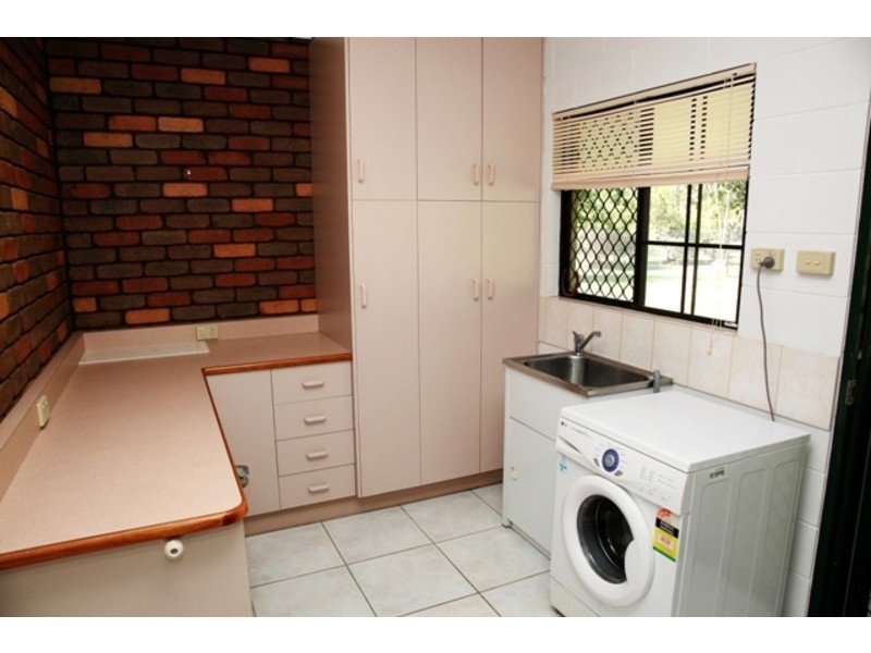 136 Toolakea Beach Road, Bluewater QLD 4818
