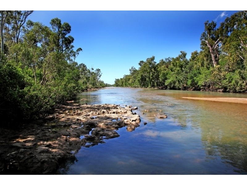 136 Toolakea Beach Road, Bluewater QLD 4818