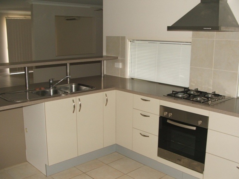 14 Laurie Motti Parade, Kirwan QLD 4817