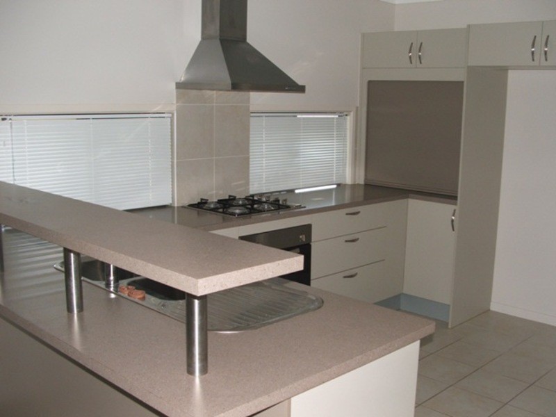 14 Laurie Motti Parade, Kirwan QLD 4817