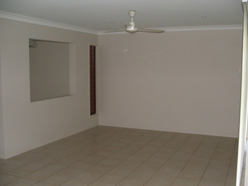 14 Laurie Motti Parade, Kirwan QLD 4817