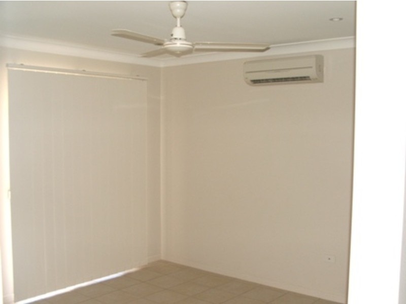 14 Laurie Motti Parade, Kirwan QLD 4817